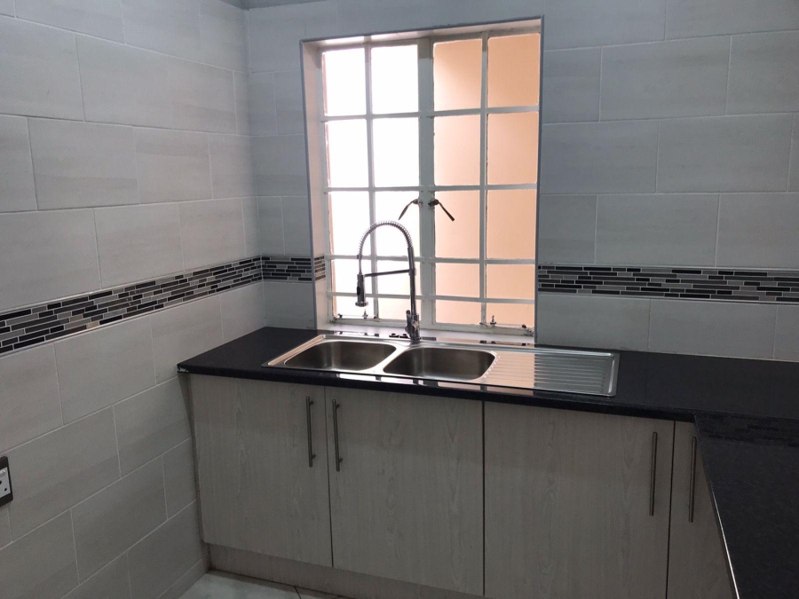 5 Bedroom Property for Sale in Protea Park North West